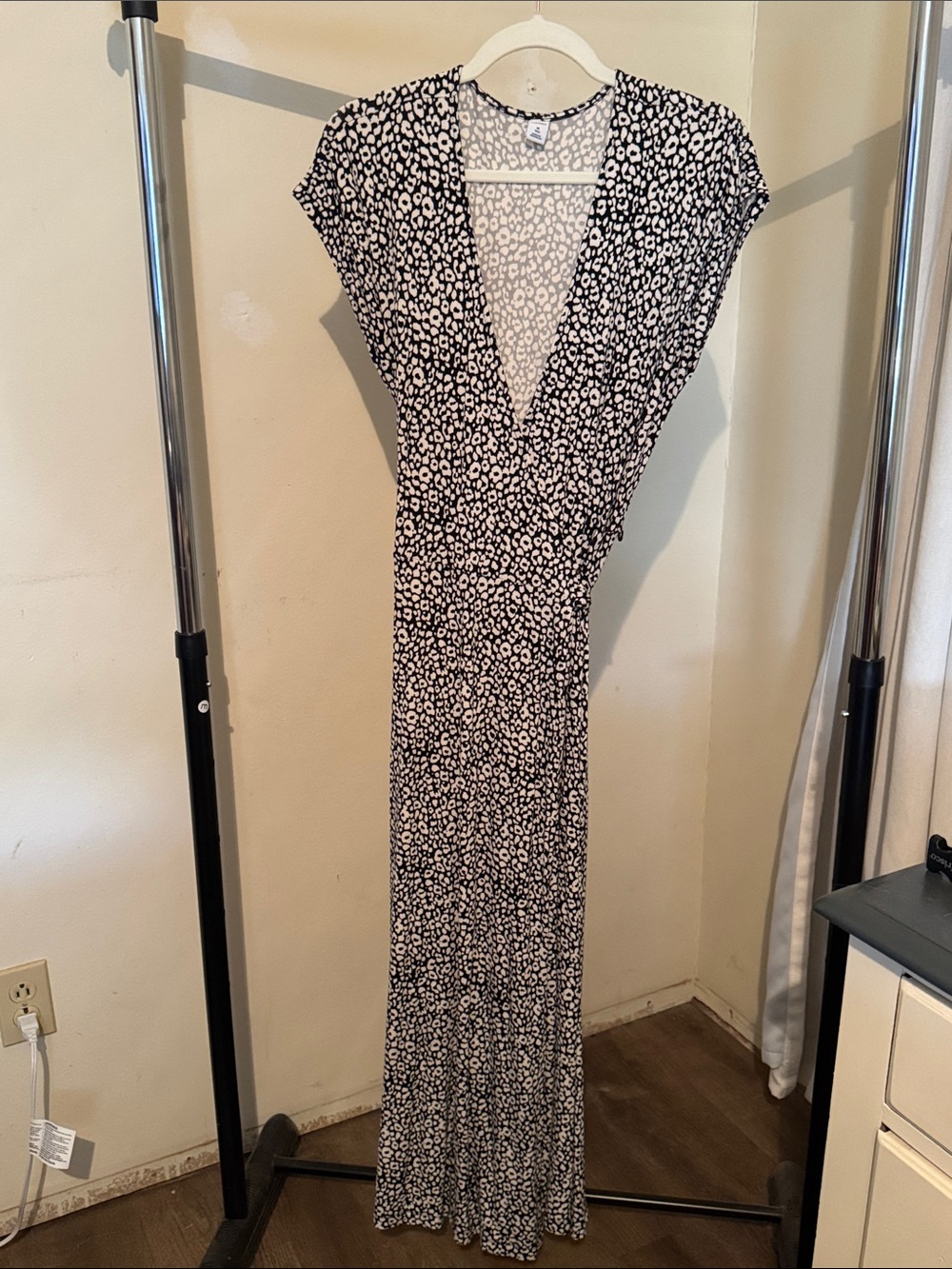 Old Navy Black and White Wrap Maxi Dress